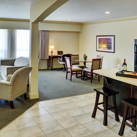 Chateau Nova Kingsway Edmonton Dış mekan fotoğraf